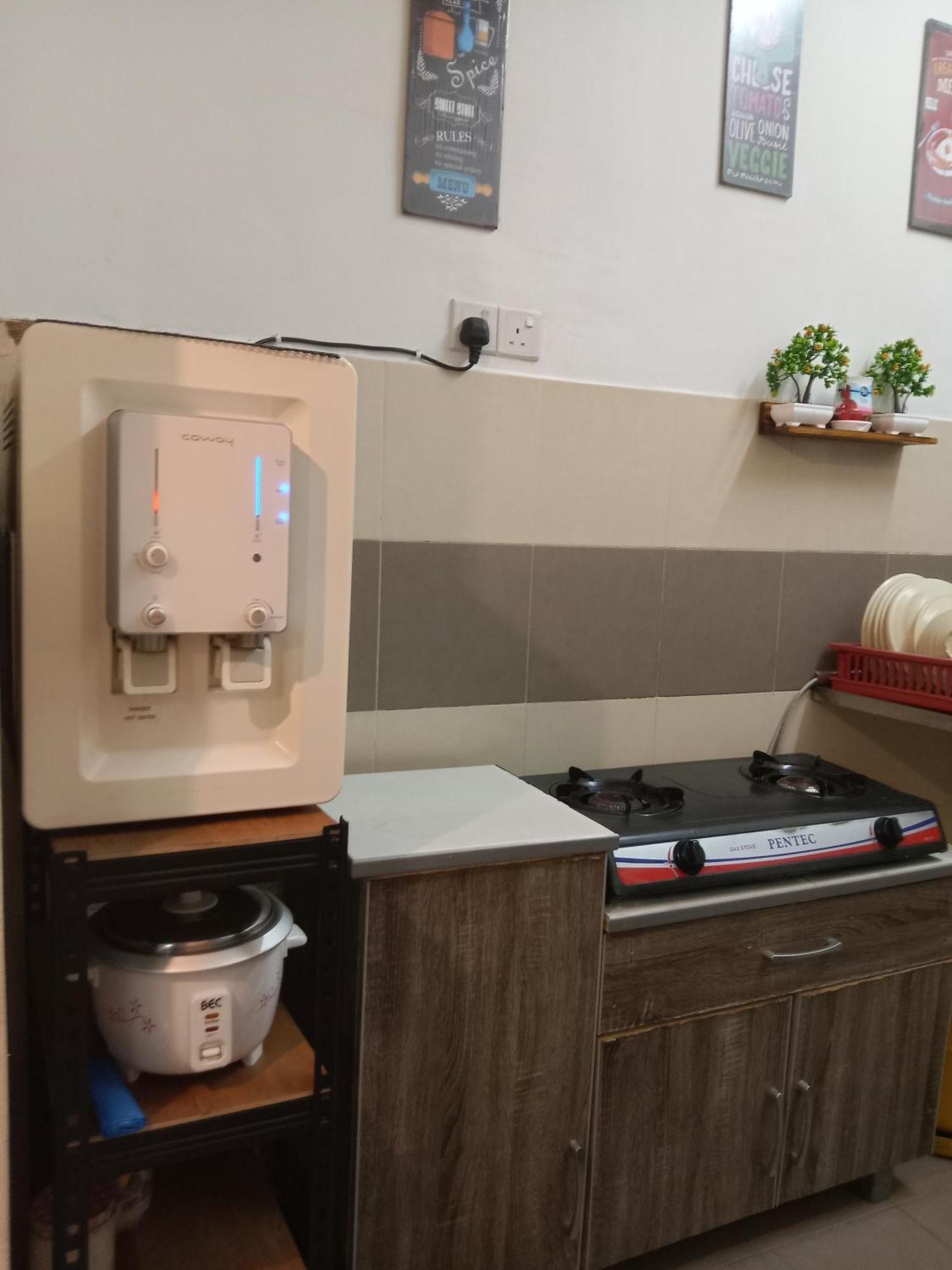 Homestay Kuala Terengganu Rose House Pantai Batu Buruk Exterior photo